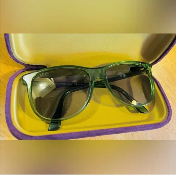Authentic Gucci  Sunglasses - Green | Oversized Frame | New - Picture 4 of 9